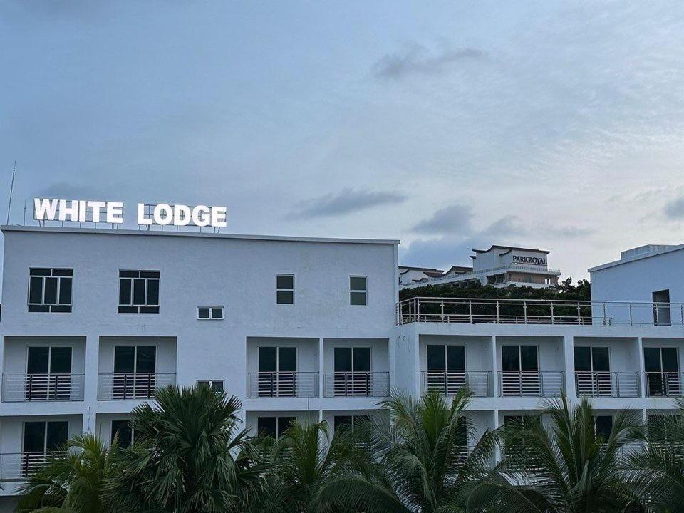 White Lodge Пантай-Сенанг Экстерьер фото